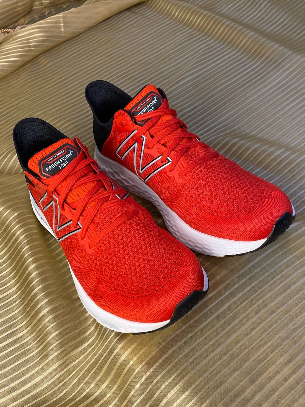 NEW BALANCE FRESH FOAM 1080 men knit Red Black Athletic shoes Sneakers size 11.5